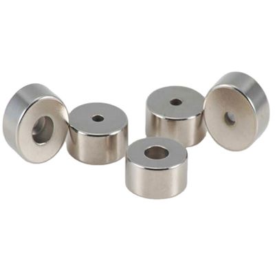 qualidade Ímã de neodímio M5 com rebaixo 25x4mm Redondo Perfurado Industrial fábrica