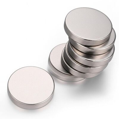 qualidade Discos de neodímio revestidos com níquel Ímãs Discos magnéticos de espessura de 5 mm Perfeitos para fechaduras magnéticas Displays e ferramentas magnéticas fábrica