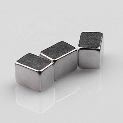 comprar Ímãs de barra industriais 0.01mm favoráveis ao meio ambiente do AlNiCo N54 pequeno online manufacture