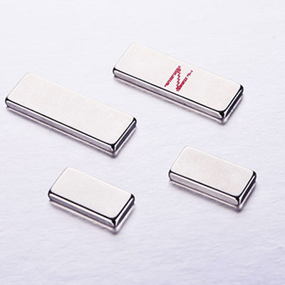 qualidade ímãs industriais do neodímio N54 de 13Mm x de 3Mm para o motor linear fábrica